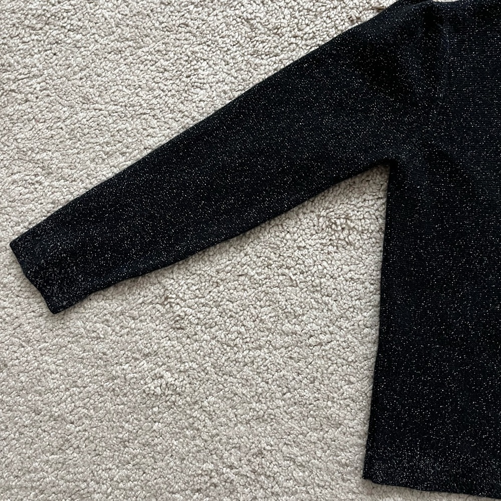 Two GAP Sweaters - Picture 4 of 15